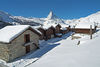Hameau de Findeln, Zermatt: situé directement sur les pistes de ski et offrant de nombreux restaurants ainsi qu'une vue imprenable sur le Cervin.